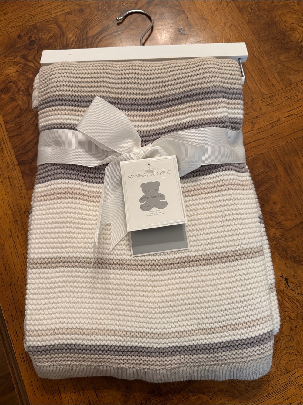 Cotton Knit Baby Blanket in Cream and Light Gray